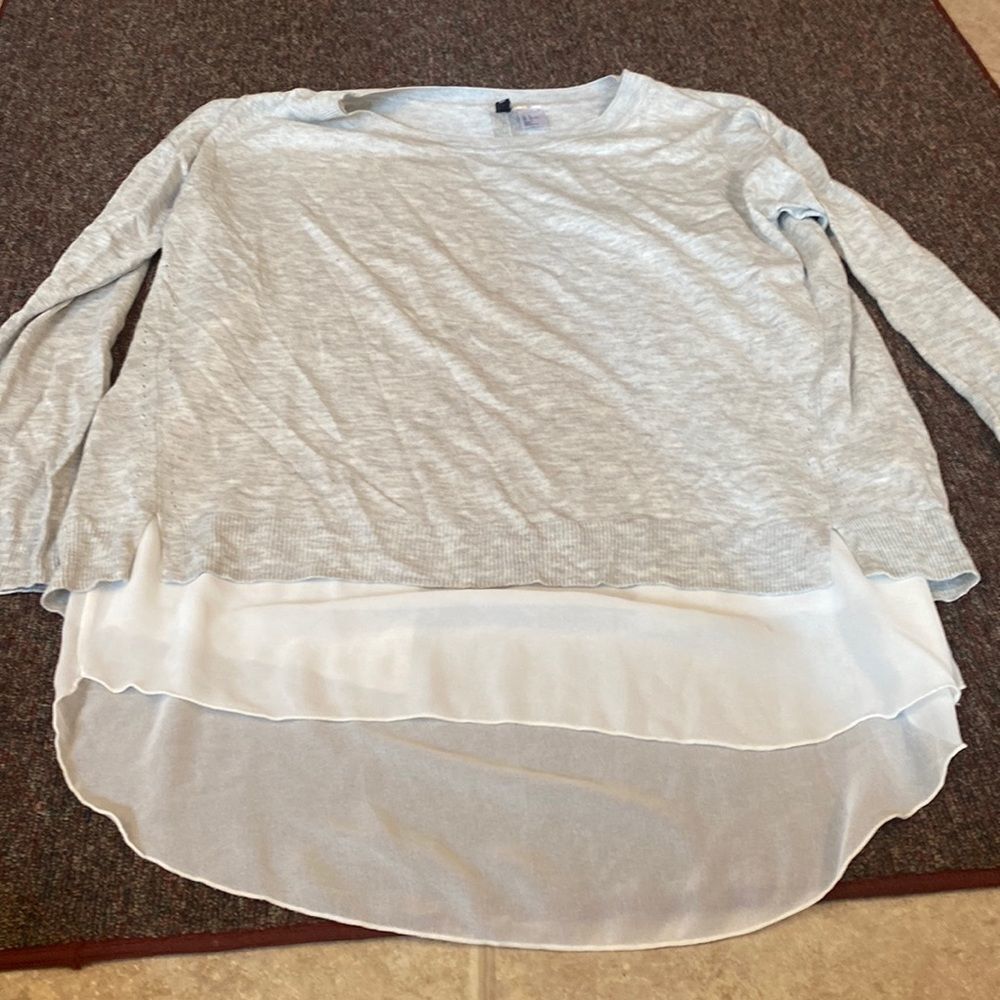 H&M grey blouse M‎